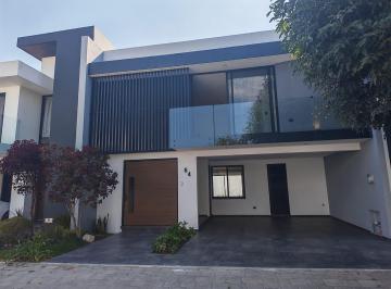 Casa · 276m² · 3 Recámaras · 2 Estacionamientos · Casa en Venta P_foresta_alamo64_l_angelópolis Cholula Puebla.