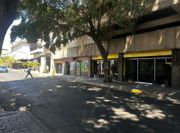 Edificio en Venta  Guadalajara Centro · Edificio en El Centro de Guadalajara Estacionamiento con Locales Comerciales