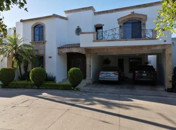 Casa de 4 habitaciones, Hermosillo · Excelente Oportunidad, en Cucurpe Residencial Como Nueva