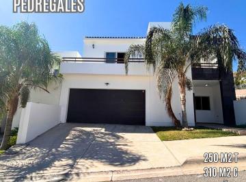 Casa de 3 habitaciones, Chihuahua · Hacienda de Los Morales 9501