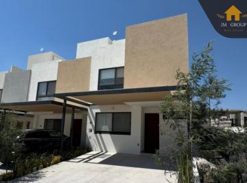 Casa de 4 habitaciones, El Marqués · Nessa Roof Garden Amueblada Op