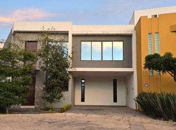 Casa en condominio de 4 habitaciones, Tlajomulco de Zúñiga · Casa Nueva en Venta Provenza Residencial, Santa Anita, Excelente
