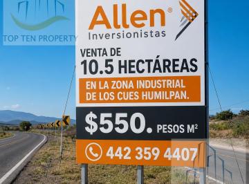 Terreno / Lote · 105000ha · Terreno Industrial Sobre Carretera a 7 Minutos de La Carretera México - Querétaro