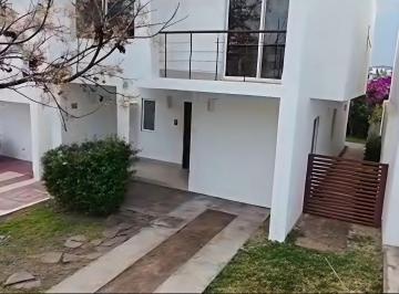 Casa · 165m² · 2 Recámaras · 2 Estacionamientos · Casa en Venta Fraccionamiento Tirio