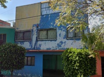 Casa de 4 habitaciones, Iztacalco · Venta de Casa en Colonia Agricola Oriental, Iztacalco, Ciudad de México