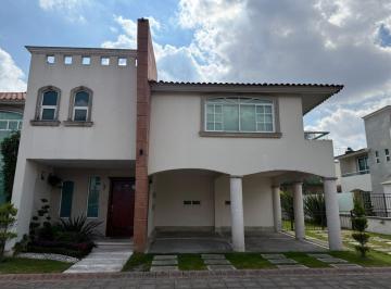 Casa en condominio de 4 habitaciones, Metepec · Casa en Condominio en Venta, San Jerónimo Chicahualco