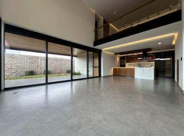 Casa en condominio de 4 habitaciones, Querétaro · Estrena Casa con Gran Diseño y Espacios en Lago de Juriquilla