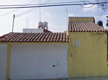 Casa de 3 habitaciones, Naucalpan de Juárez · Casa en Venta, Colonia Los Alamos, por Remate, Excelente Oportunidad de Inversión