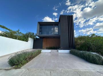 Casa de 3 habitaciones, León · Casa en Renta en Zanda Residencial
