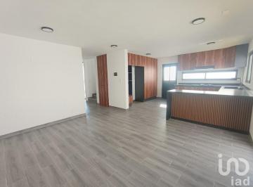 Casa · 170m² · 3 Recámaras · 2 Estacionamientos · Casa en Condominio Mexico en Capital Sur El Marques Queretaro
