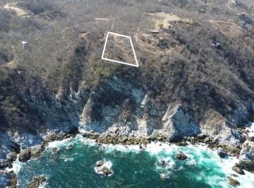 Terreno / Lote , San Pedro Pochutla · Terreno en Risco de 1900 m² en Playa El Muerto