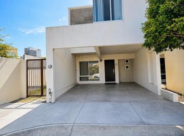 Casa · 125m² · 3 Recámaras · Casa en Fraccionamiento Crystal Lagoons
