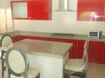 Casa de 5 habitaciones, León · Renta de Casa Amueblada Para Trabajadores