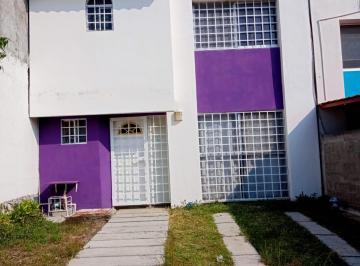 Casa de 3 habitaciones, Tuxtla Gutiérrez · Casa en Venta Bosques de La Trinidad Circuito 3/ 3 Recámaras/ con Avalúo $2,600
