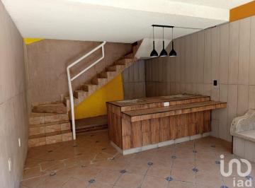 Edificio · 775m² · 23 Recámaras · 20 Estacionamientos · Hotel en Venta Muy Cerca del Aeropuerto en El Puerto de Lazaro Cardenas