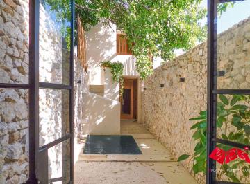 Casa de 2 habitaciones, Mérida · Casa Santiago – Nueva Casa Estilo Chukum con Piscina Filtrada en Mérida Centro