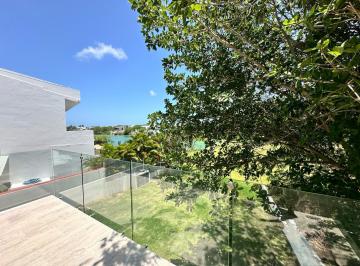 Casa · 441m² · 4 Recámaras · 4 Estacionamientos · Casa en Venta en Cancun en Lagos del Sol