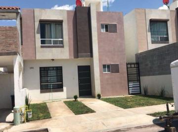 Casa de 3 habitaciones, Saltillo · Hermosa Casa en Venta en Real del Sol 3
