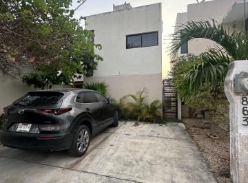 Casa de 2 habitaciones, Mérida · Renta Privada Solana Residencial
