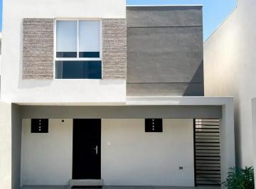 1 · Casa en Venta en Dominio Cumbres García, con Alberca y Área de Juegos