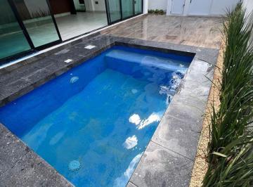 Casa · 329m² · 4 Recámaras · 3 Estacionamientos · Casa en Venta