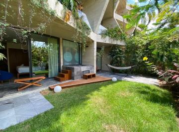 Departamento · 223m² · 2 Recámaras · 1 Estacionamiento · Venta Departamento Amueblado en Tulum de 2 Recamaras