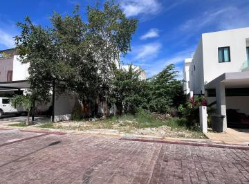 Terreno / Lote · 180m² · Inmobiliaria Venta Terreno en Aqua