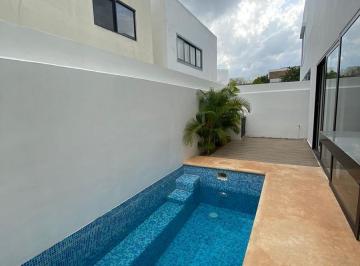 Casa · 250m² · 4 Recámaras · 2 Estacionamientos · Renta Casa en Aqua 4 Recamaras