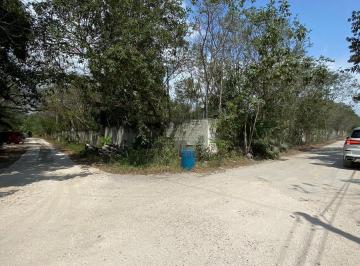 Terreno / Lote · 2524m² · Venta Terreno en Av Colegios, Cancun, de 2524.04 m²