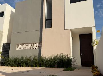 Casa de 3 habitaciones, Mérida · Casa 3 Habitaciones en Venta en Cholul 200 m² de Terreno