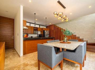 1 · Townhouse en Venta en Montebello