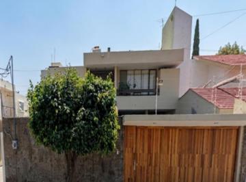 Casa de 5 habitaciones, Zapopan · Casa de Venta en Jalisco Zapopan Av Aztlan Ciudad del Sol