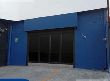 Local comercial · 252m² · 3 Estacionamientos · Local - Las Brisas