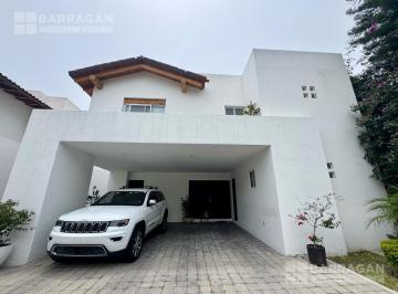 Casa · 320m² · 3 Recámaras · 2 Estacionamientos · Casa en Renta Lomas del Campanario III