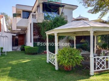 Casa · 639m² · 4 Recámaras · 4 Estacionamientos · Casa en Venta Club de Golf Las Fuentes