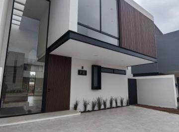 Casa de 3 habitaciones, León · Casa con 176 m² de Superficie de Terreno y 3 Habitaciones en Venta en Valles del Molino a
