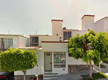 Casa de 3 habitaciones, Corregidora · Venta de Casa en El Fraccionamiento Mision Mariana II Candiles