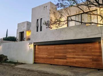 1 · Casa de Lujo en Venta en Brisas del Campo