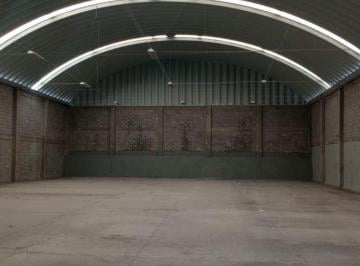 Bodega comercial de 2 habitaciones, León · Bodega Comercial de 1000 m² con 2 Recámaras en Renta