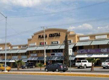 Local comercial · 65m² · Local en Renta en Plaza Cristal Planta Baja Zona Privilegiada