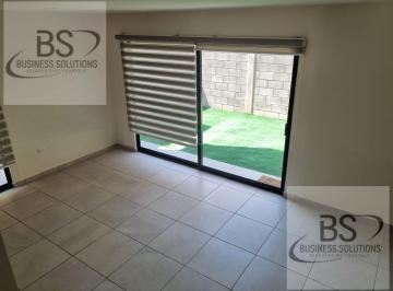 Casa · 108m² · 3 Recámaras · 2 Estacionamientos · Casa en Fraccionamiento Capital Sur