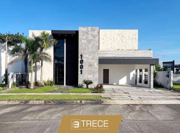 Casa · 408m² · 4 Recámaras · 3 Estacionamientos · Casa en Venta Riviera Veracruzana, Marina Punta Tiburón