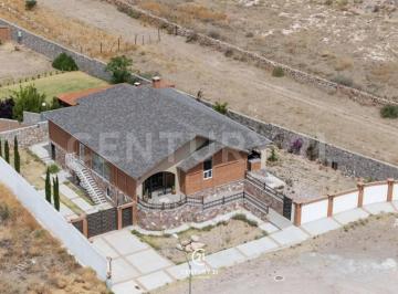 Casa · 324m² · 2 Recámaras · - en Venta Casa en Fracc. Campestre Valle Dorado Santa Isabel, Chih