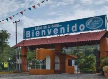 Terreno / Lote , Tlaltizapán · Terreno Campestre en Fracc. Agua Linda, a un Lado de "Las Estacas" con Casa Clu