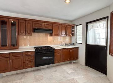 Casa de 2 habitaciones, Guadalajara · Providencia Casa en Venta Cerca de Acueducto