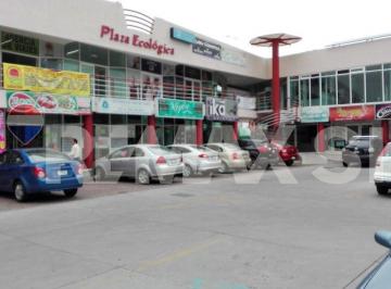 Local comercial 240m² Renta Lomas de San Pedrito · Local en Plaza Comercial Sobre Pie de La Cuesta