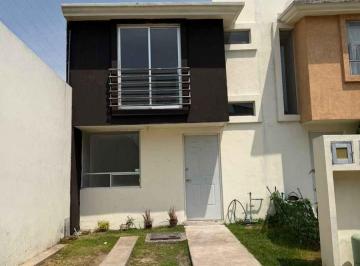 Casa de 3 habitaciones, Cuautlancingo · Casa en Renta Residencial Oberoi, Cuautlancingo.