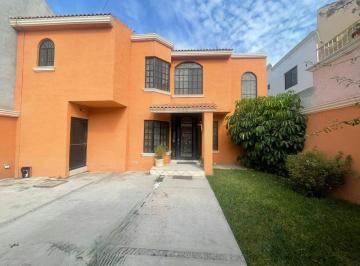 Casa de 3 habitaciones, Saltillo · Casa en Renta en Portal de Aragón