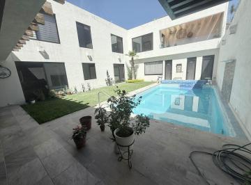 Casa · 650m² · 4 Recámaras · Casa en Venta - Jardines del Moral León, Gto.