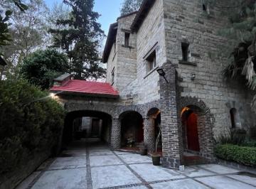 Casa · 321m² · 3 Recámaras · 3 Estacionamientos · Casa - Peña Pobre
